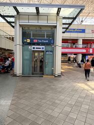 Toa Payoh Central (D12), Shop House #561766221